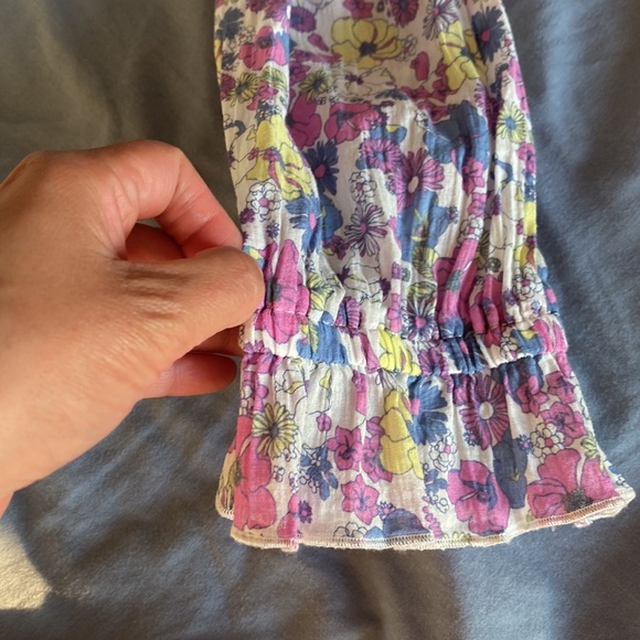 Floral top - Picture 9 of 9